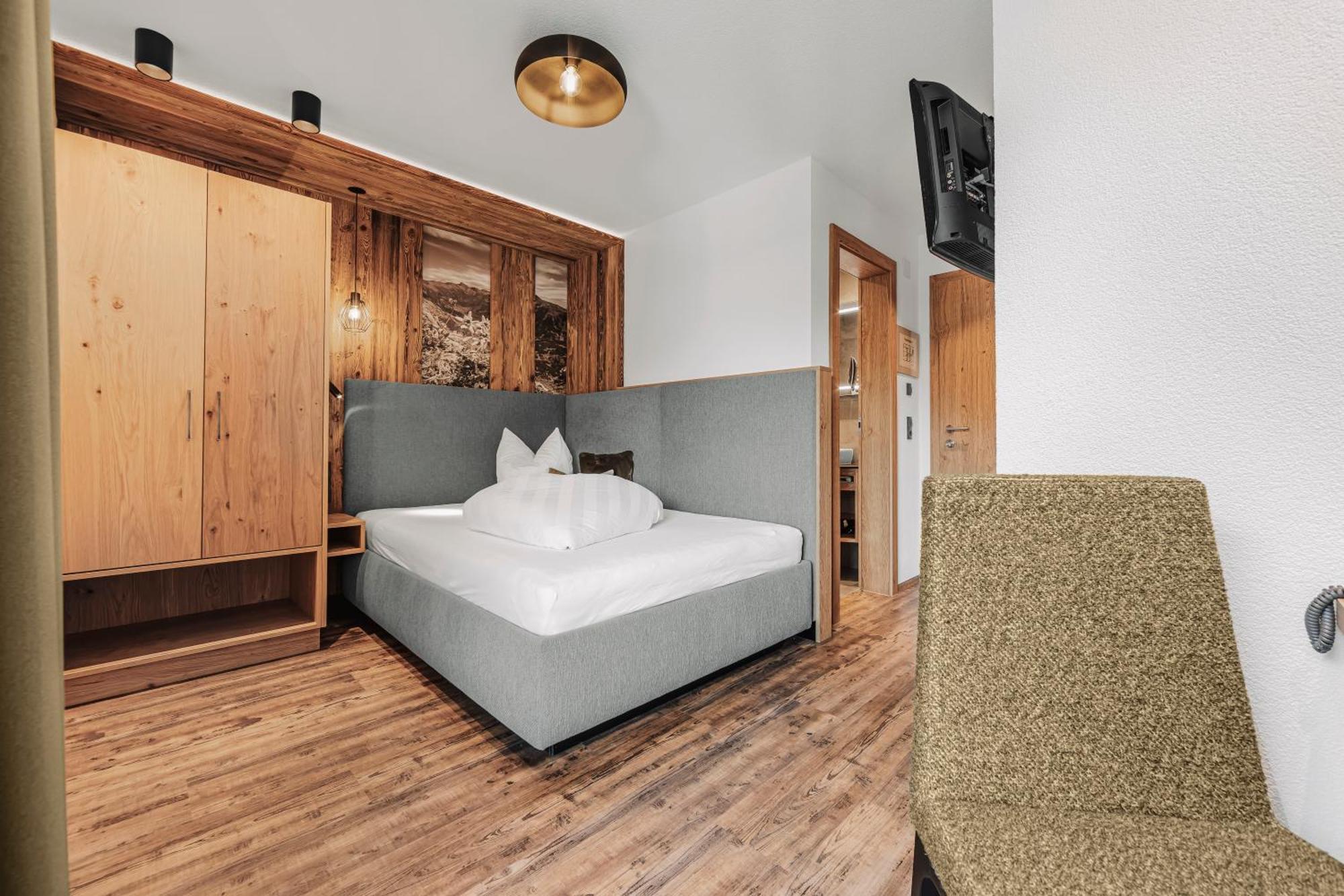 Hotel Alpina 3*