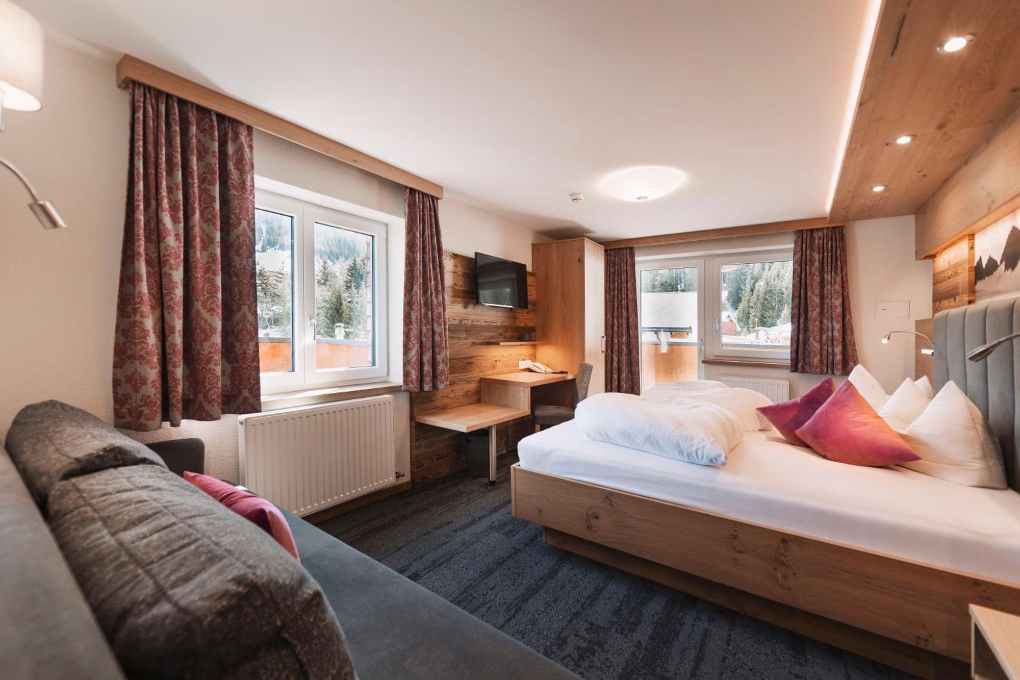 Alpina Hotel