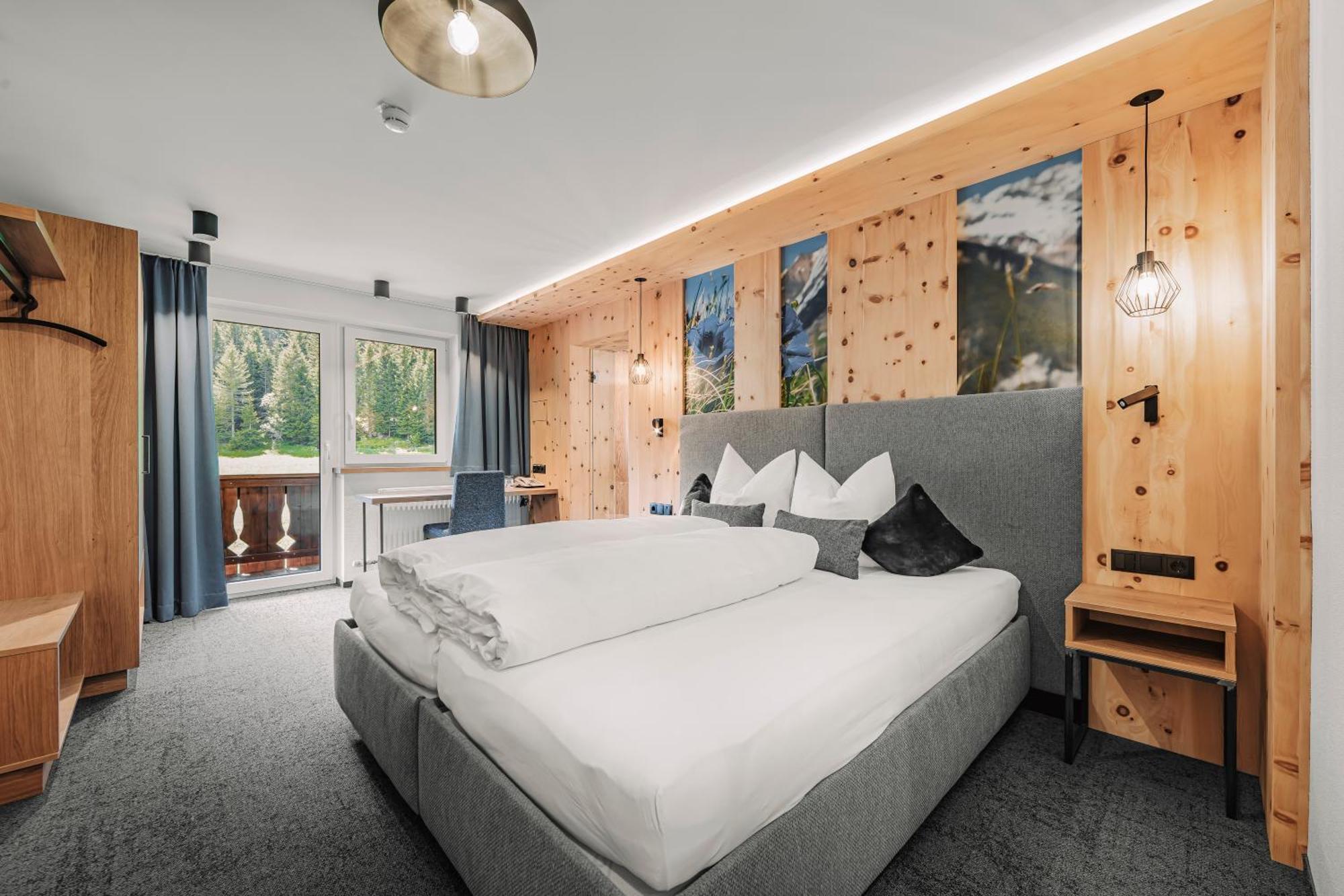 Hotel Alpina